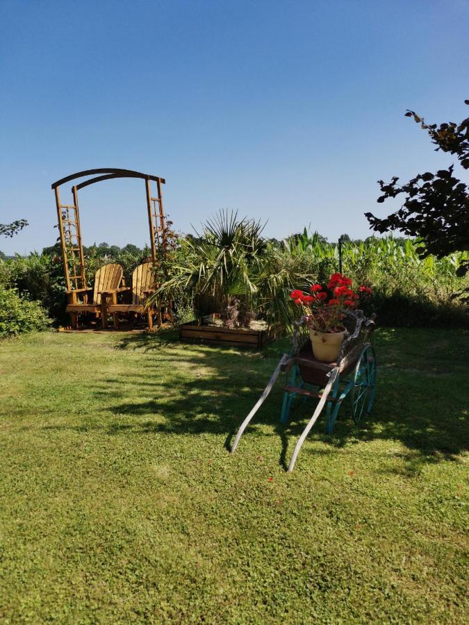Foussais Gite 4 Etoiles Avec Hebergement Insolite - 10 Personnes מראה חיצוני תמונה